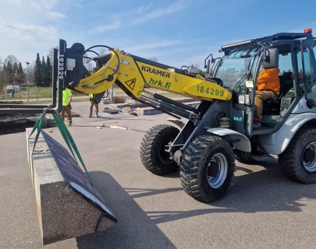 Skeittiparkkien rakentaminen | RUJO Skateparks Oy