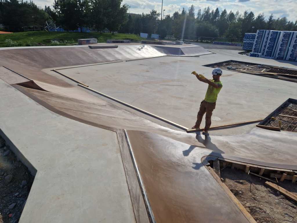 Skeittiparkkien rakentaminen | RUJO Skateparks Oy